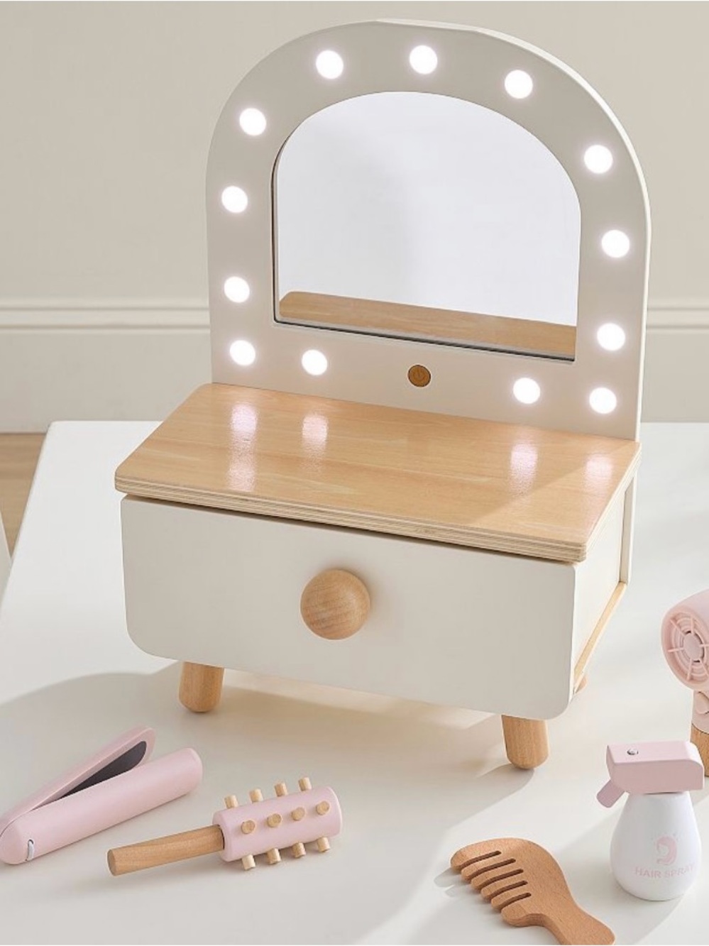 Light Up Doll Mirror and Get Ready Set